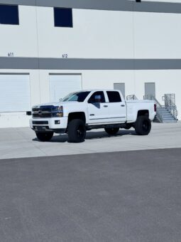 2016 Chevrolet Silverado 2500HD High Country – 6.6L Duramax – Pick Up Truck