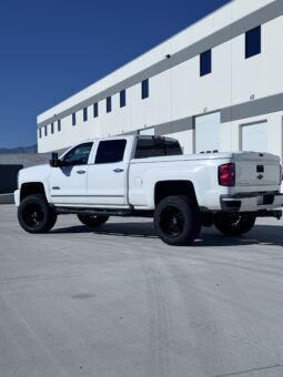 2016 Chevrolet Silverado 2500HD High Country – 6.6L Duramax – Pick Up Truck