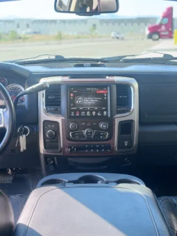 2014 RAM 2500 Laramie Megacab – 6.7L Cummins – Pickup Truck