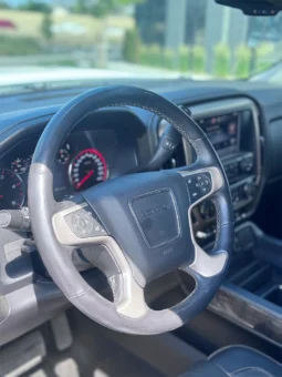 2015 GMC Sierra 2500HD Denali  – 6.6L Duramax – Pickup Truck full