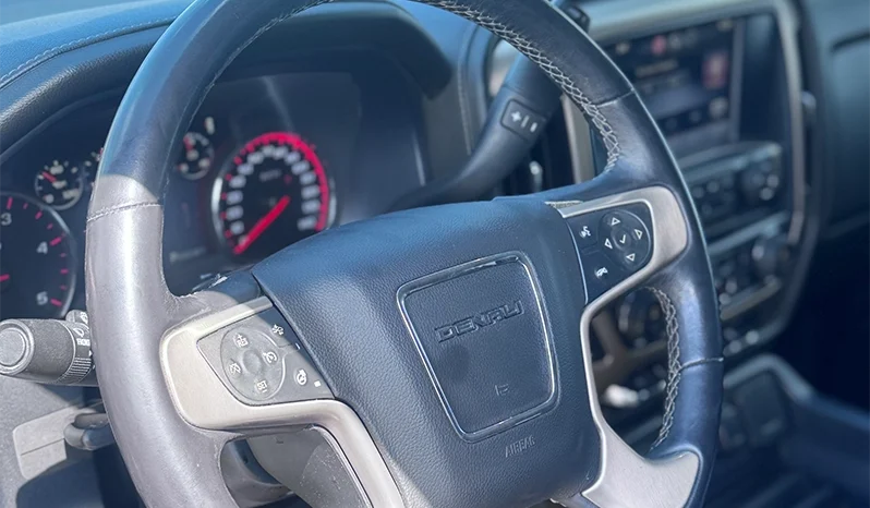 2015 GMC Sierra 2500HD Denali  – 6.6L Duramax – Pickup Truck full