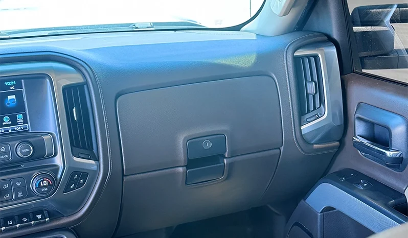 2017 Chevrolet Silverado 2500HD LTZ  – 6.6L Duramax – Pickup Truck full