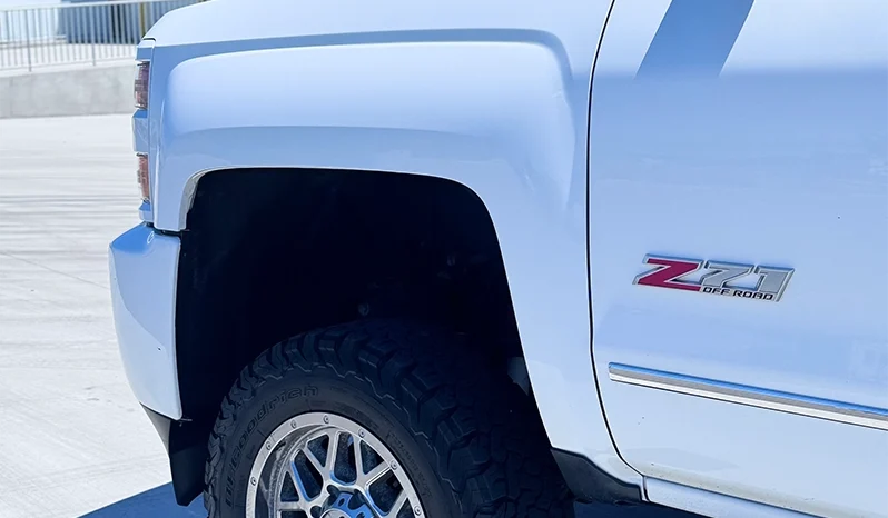 2017 Chevrolet Silverado 2500HD LTZ  – 6.6L Duramax – Pickup Truck full