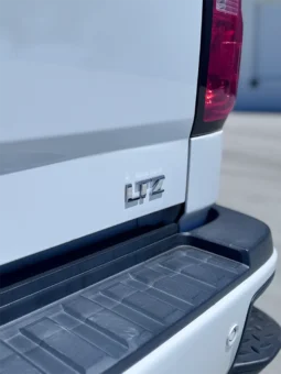 2017 Chevrolet Silverado 2500HD LTZ  – 6.6L Duramax – Pickup Truck full