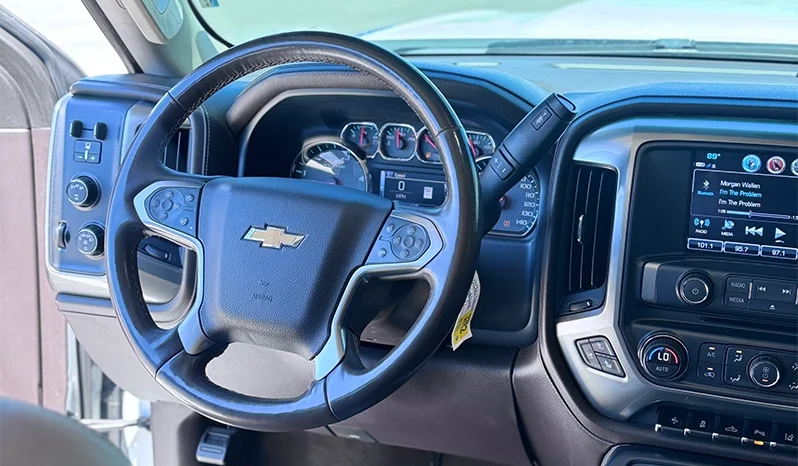 2017 Chevrolet Silverado 2500HD LTZ  – 6.6L Duramax – Pickup Truck full