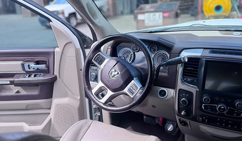 2013 RAM 2500 Laramie – 6.7L Cummins – Pickup Truck full