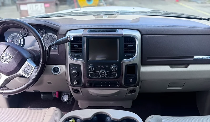 2013 RAM 2500 Laramie – 6.7L Cummins – Pickup Truck full