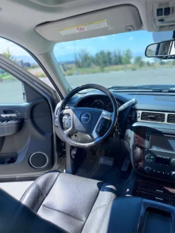 2014 GMC Sierra 2500HD Denali  – 6.6L Duramax – Pickup Truck full