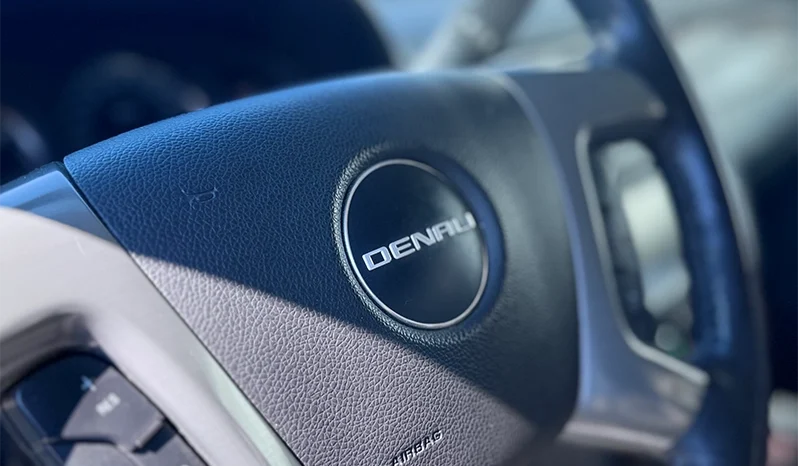 2014 GMC Sierra 2500HD Denali  – 6.6L Duramax – Pickup Truck full