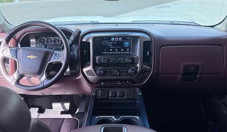 2015 Chevrolet 2500HD High Country  – 6.6L Duramax – Pickup Truck full