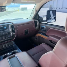 2015 Chevrolet 2500HD High Country  – 6.6L Duramax – Pickup Truck full