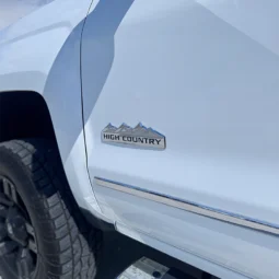 2015 Chevrolet 2500HD High Country  – 6.6L Duramax – Pickup Truck full