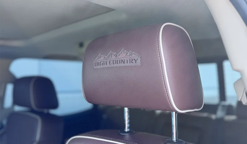 2015 Chevrolet 2500HD High Country  – 6.6L Duramax – Pickup Truck full