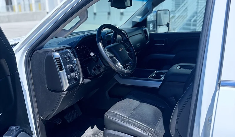 2016 Chevrolet Silverado 2500HD LTZ  – 6.6L Duramax – Pickup Truck full