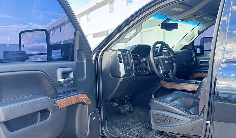 2016 Chevrolet Silverado 2500HD LTZ  – 6.6L Duramax – Pickup Truck full