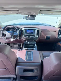 2017 Chevrolet 2500HD High Country  – 6.6L Duramax – Pickup Truck full