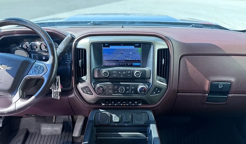 2017 Chevrolet 2500HD High Country  – 6.6L Duramax – Pickup Truck full