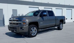 2017 Chevrolet 2500HD High Country  – 6.6L Duramax – Pickup Truck