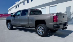 2017 Chevrolet 2500HD High Country  – 6.6L Duramax – Pickup Truck