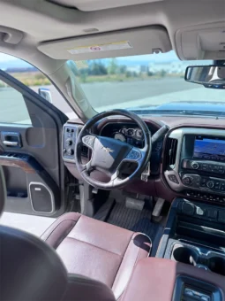 2017 Chevrolet 2500HD High Country  – 6.6L Duramax – Pickup Truck full