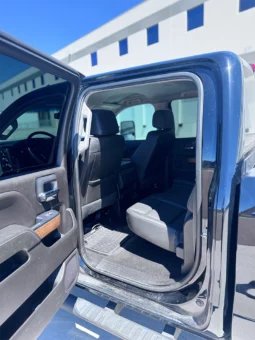 2018 Chevrolet Silverado 2500HD LTZ  – 6.6L Duramax – Pickup Truck full