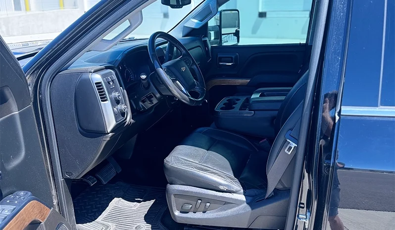 2018 Chevrolet Silverado 2500HD LTZ  – 6.6L Duramax – Pickup Truck full