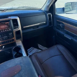 2014 RAM 3500 Limited Longhorn – 6.7L Cummins – Pickup Truck full