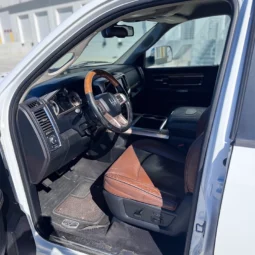 2014 RAM 3500 Limited Longhorn – 6.7L Cummins – Pickup Truck full