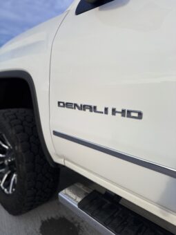2016 GMC Sierra 2500HD Denali – 6.6L Duramax – Pickup Truck