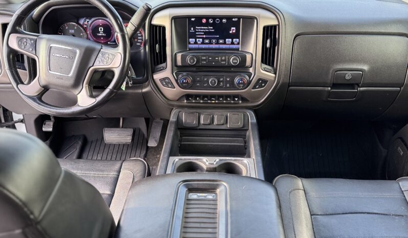 2016 GMC Sierra 2500HD Denali – 6.6L Duramax – Pickup Truck full